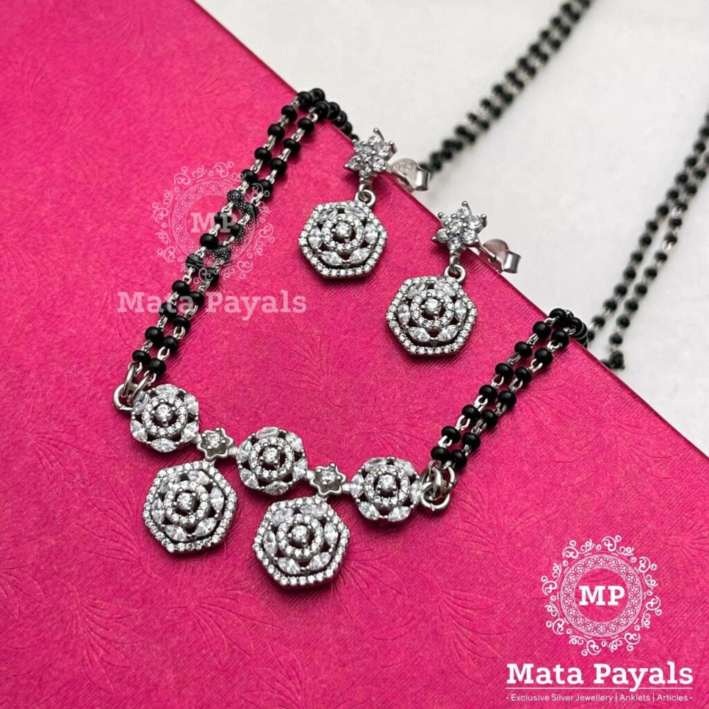 Flower Silver Zircon Mangalsutra Set