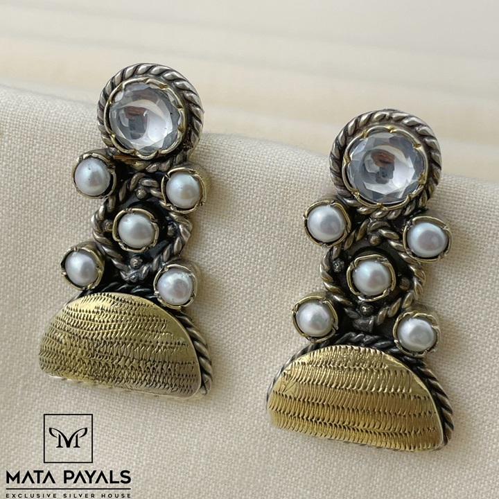 Dual tone oxidised jhumka